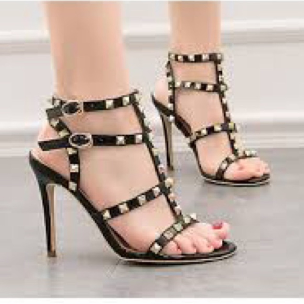 Viper Studded Gladiator Heels by ELOSHMAN Size 40 / 8.5 NWOT